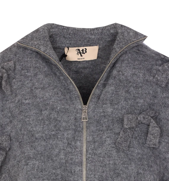 HOLLY KNITTED ZIP BOMB
ER