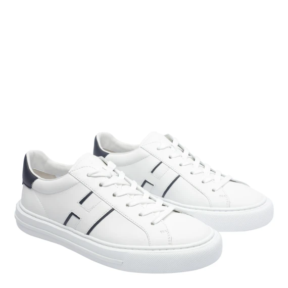 Sneakers White