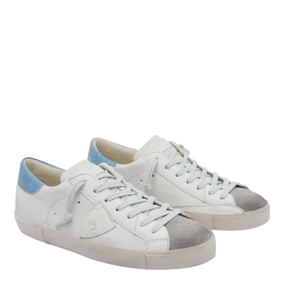 Sneakers White