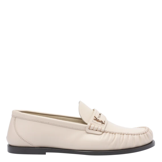 Flat shoes White