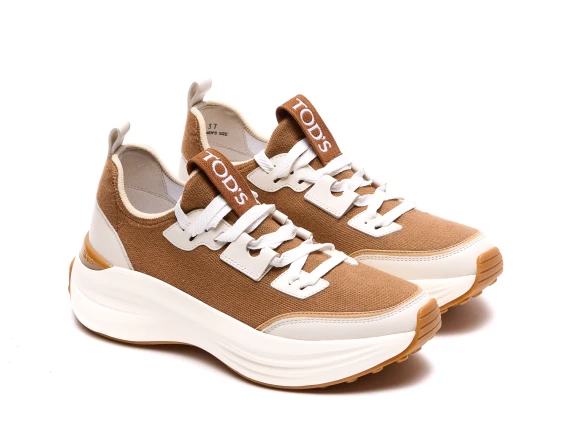 Sneakers Brown