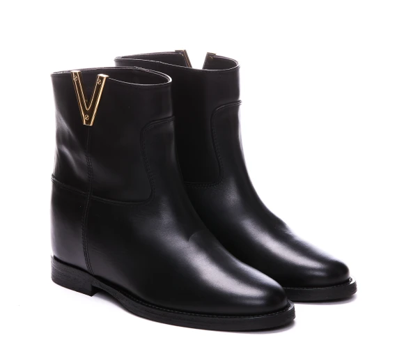 V BOOTIES