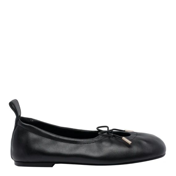 Flat shoes Black