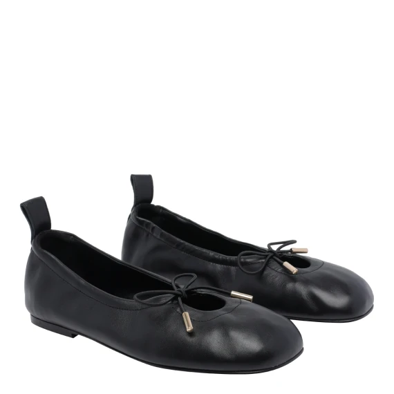 Flat shoes Black