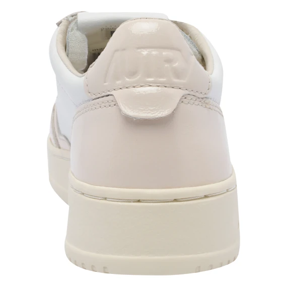 MEDALIST LOW SNEAKERS