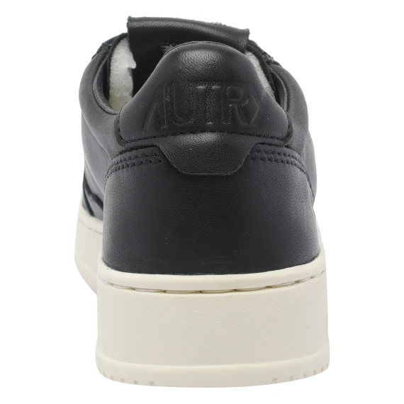 MEDALIST LOW SNEAKERS