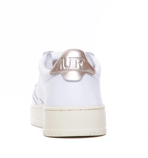Sneakers White