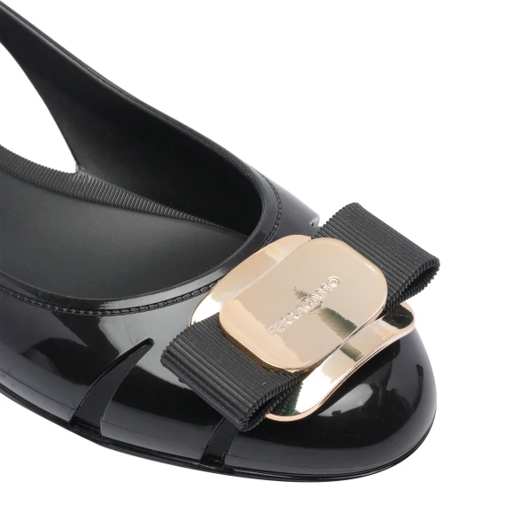 Ferragamo Scarpe con Tacco Nero