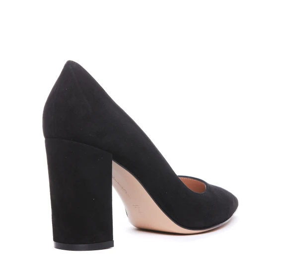 With Heel Black