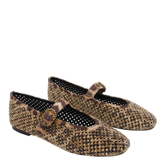 Flat shoes Brown