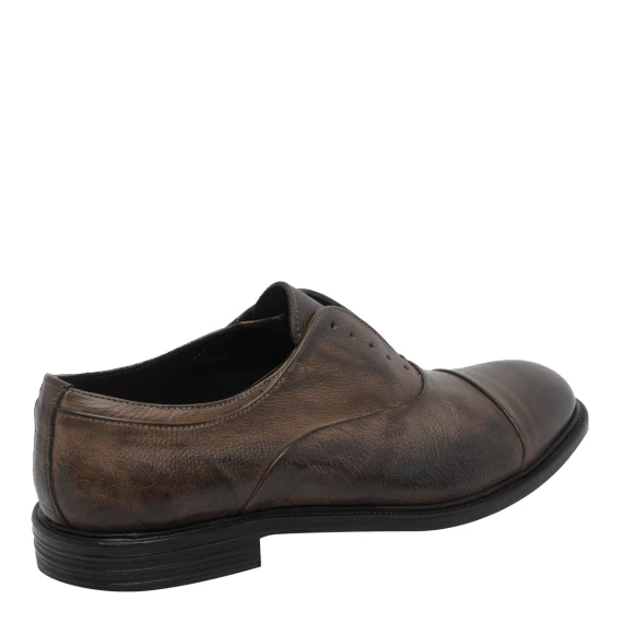 Flat shoes Brown