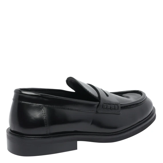 POEVE Scarpe basse Nero