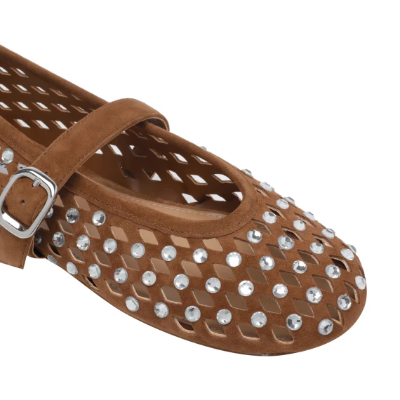 Flat shoes Brown