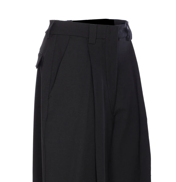 THE LATEST Pantaloni Nero