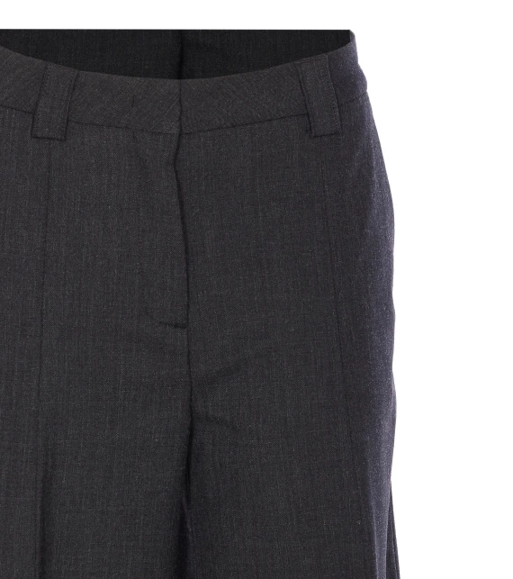 THE LATEST Trousers Black