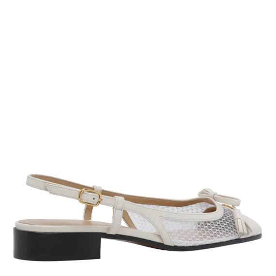 Flat shoes White